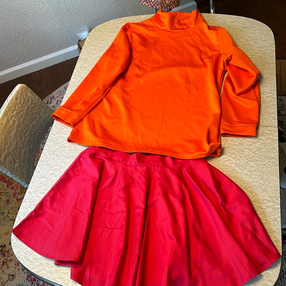 Velma Costume w/ Top and Skirt. Size XL